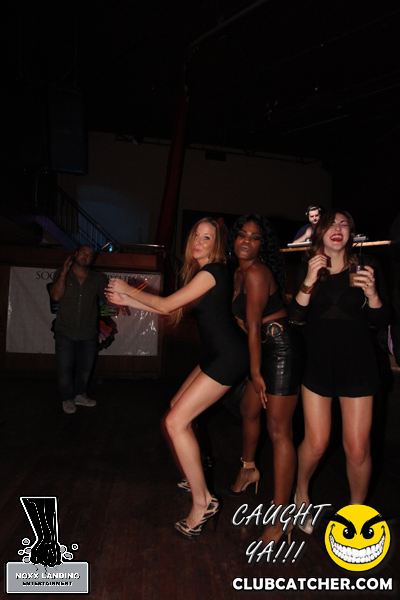 6 Degrees nightclub photo 196 - September 20th, 2013