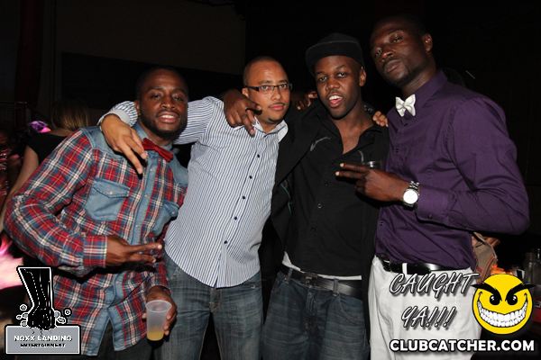 6 Degrees nightclub photo 35 - September 20th, 2013