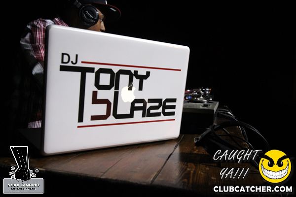 6 Degrees nightclub photo 50 - September 20th, 2013