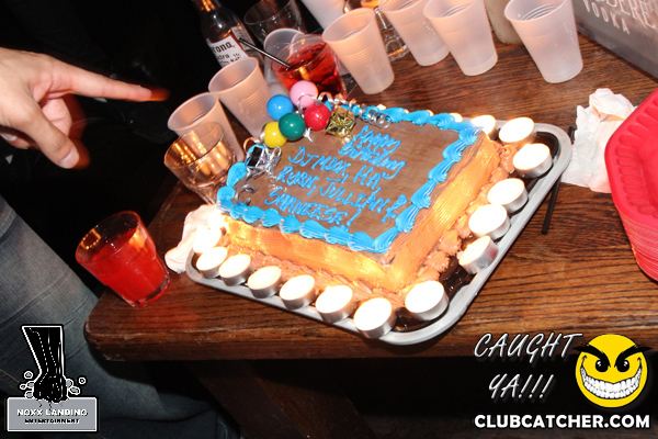 6 Degrees nightclub photo 85 - September 20th, 2013