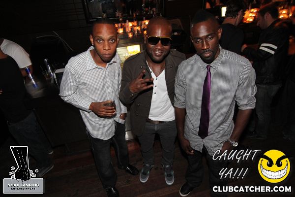 6 Degrees nightclub photo 90 - September 20th, 2013