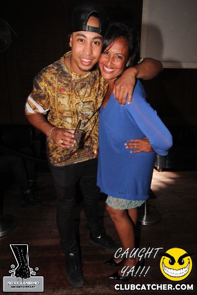 6 Degrees nightclub photo 95 - September 20th, 2013