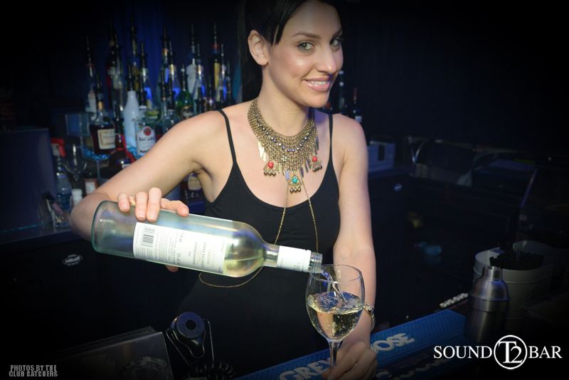 T2 lounge photo 29 - July 4th, 2015