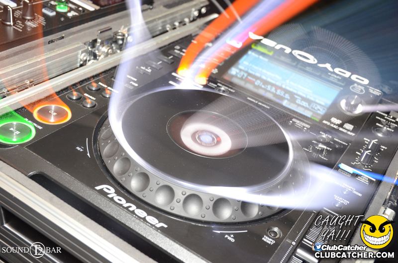 T2 lounge photo 32 - August 6th, 2015