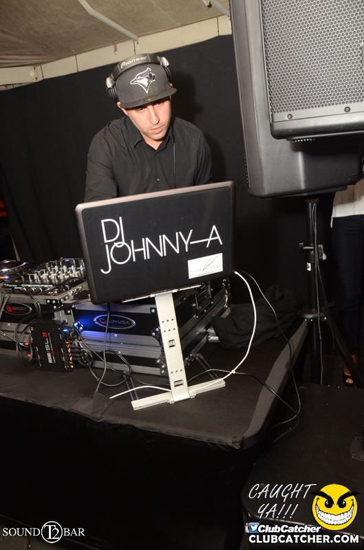 T2 lounge photo 25 - August 7th, 2015