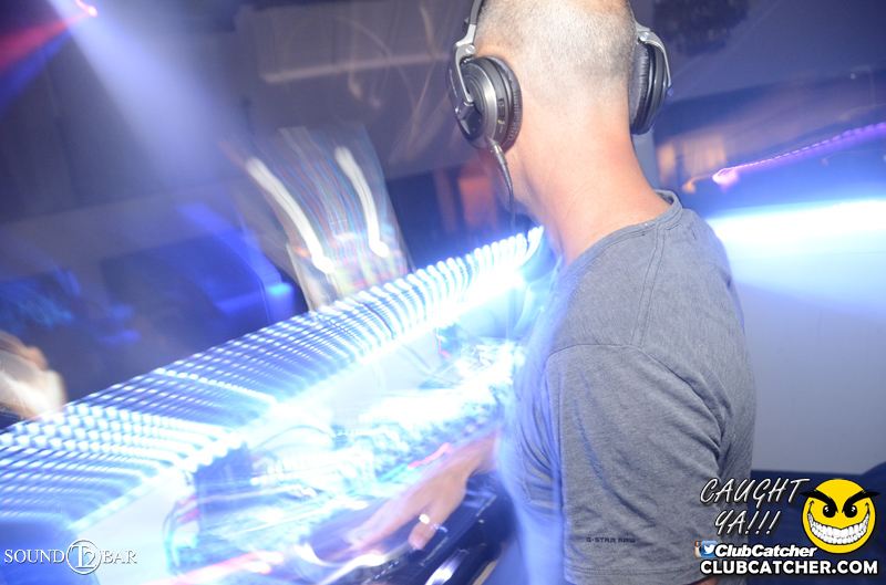 T2 lounge photo 17 - August 8th, 2015