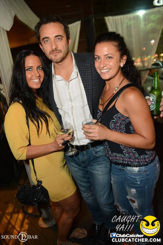 T2 lounge photo 21 - August 13th, 2015