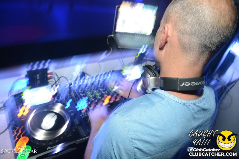 T2 lounge photo 29 - August 13th, 2015