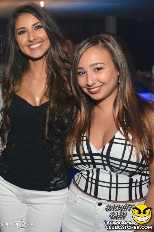 T2 lounge photo 46 - August 13th, 2015