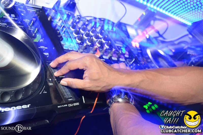 T2 lounge photo 86 - August 13th, 2015