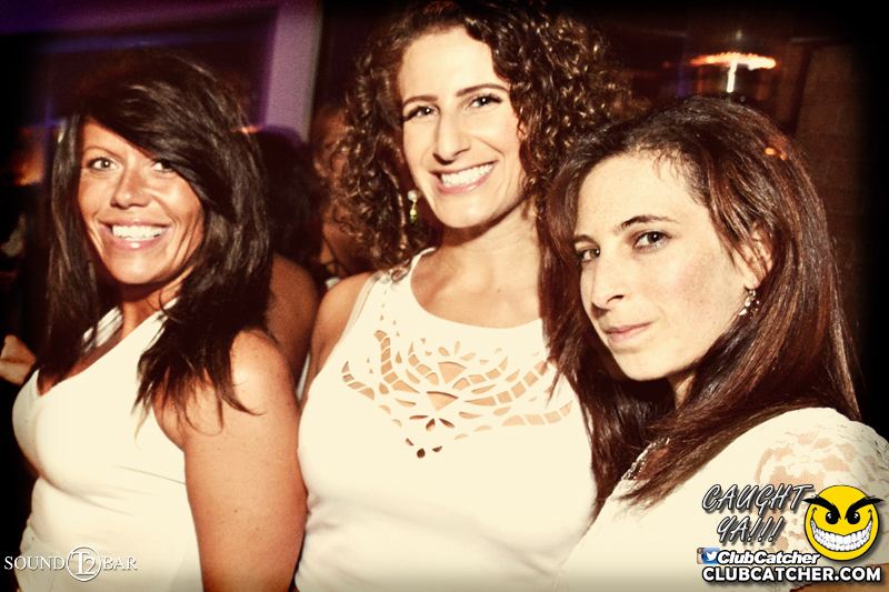 T2 lounge photo 107 - August 20th, 2015