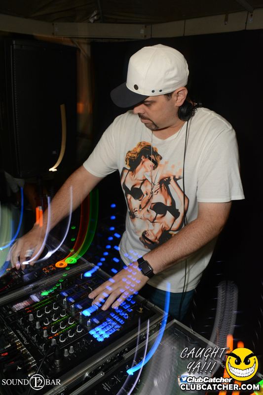 T2 lounge photo 34 - August 20th, 2015