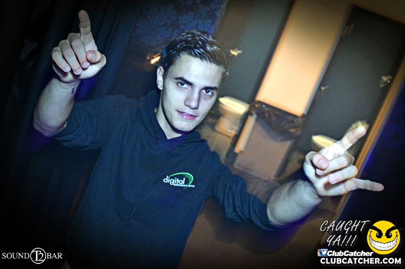 T2 lounge photo 89 - August 20th, 2015