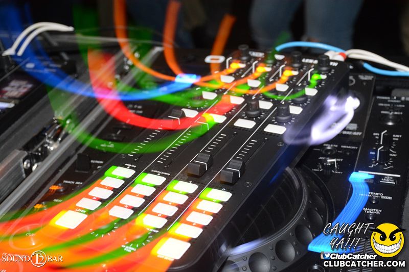 T2 lounge photo 66 - August 27th, 2015