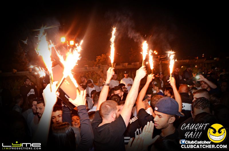 Avenue nightclub photo 3 - August 27th, 2015