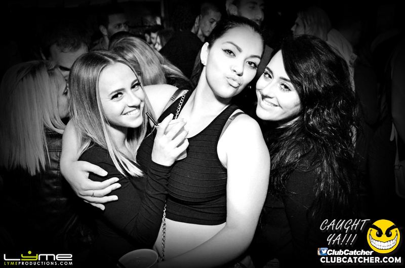 Avenue nightclub photo 61 - August 27th, 2015