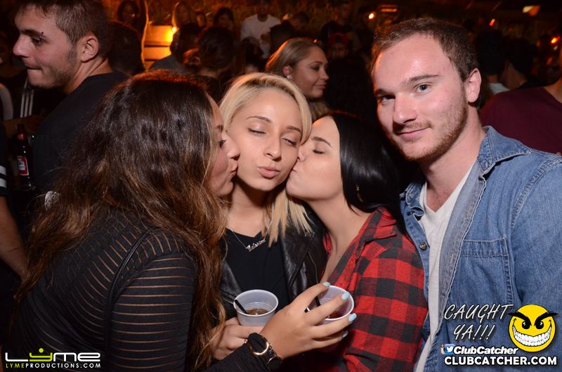 Avenue nightclub photo 85 - August 27th, 2015