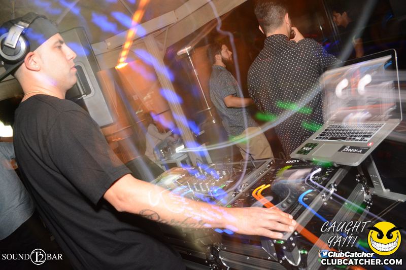 T2 lounge photo 28 - August 28th, 2015