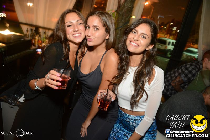 T2 lounge photo 66 - August 28th, 2015