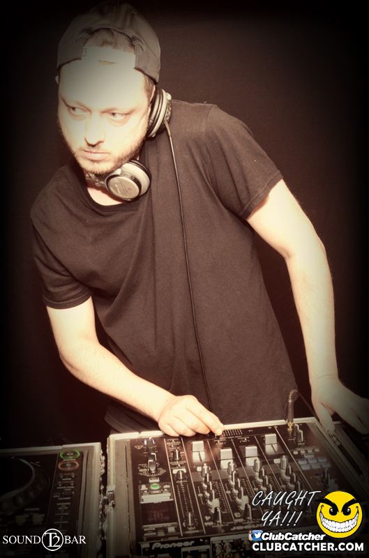 T2 lounge photo 25 - September 4th, 2015