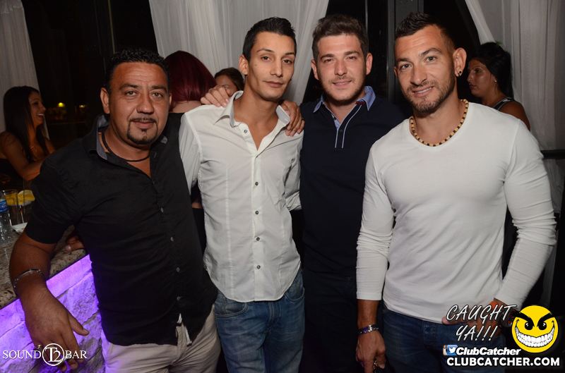 T2 lounge photo 40 - September 4th, 2015