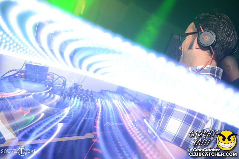 T2 lounge photo 11 - September 5th, 2015