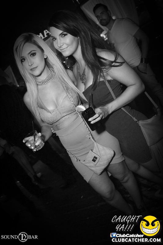 T2 lounge photo 24 - September 5th, 2015