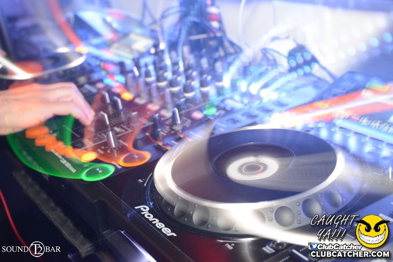 T2 lounge photo 32 - September 5th, 2015