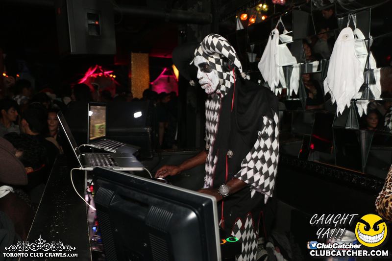 Club Crawl party venue photo 41 - October 31st, 2015