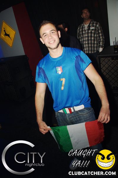 City nightclub photo 423 - June 13th, 2012