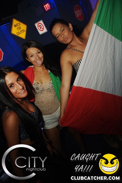 City nightclub photo 430 - June 13th, 2012