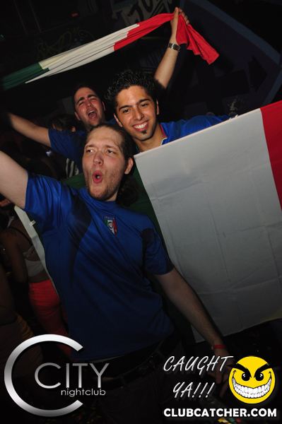 City nightclub photo 492 - June 27th, 2012