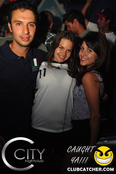 City nightclub photo 503 - June 27th, 2012
