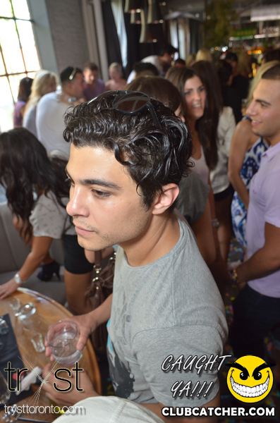 Brassaii lounge photo 27 - July 17th, 2011