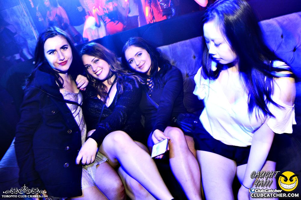 Club Crawl party venue photo 197 - December 31st, 2016