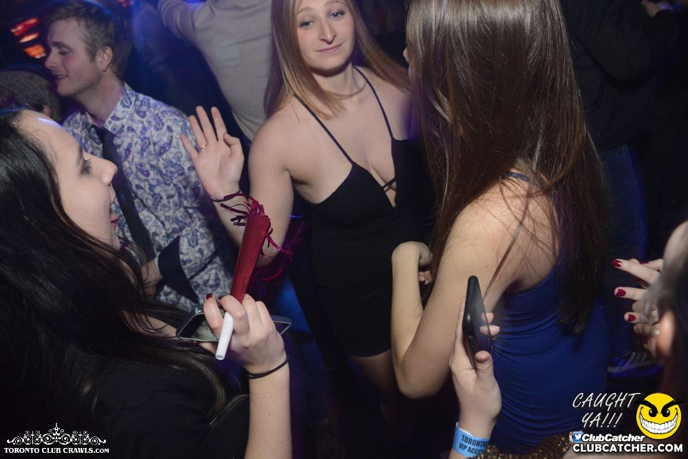 Club Crawl party venue photo 320 - December 31st, 2016