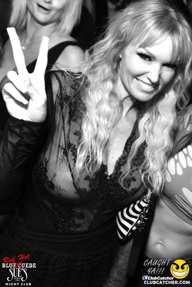 Blue Suede Sues nightclub photo 324 - April 28th, 2017