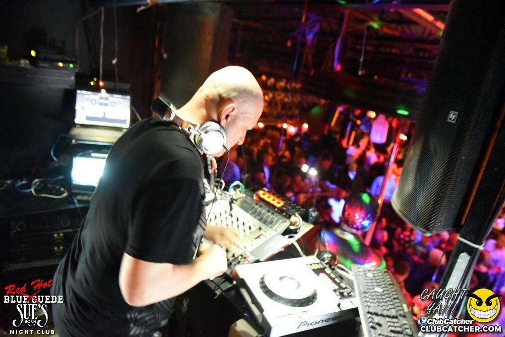 Blue Suede Sues nightclub photo 389 - April 28th, 2017