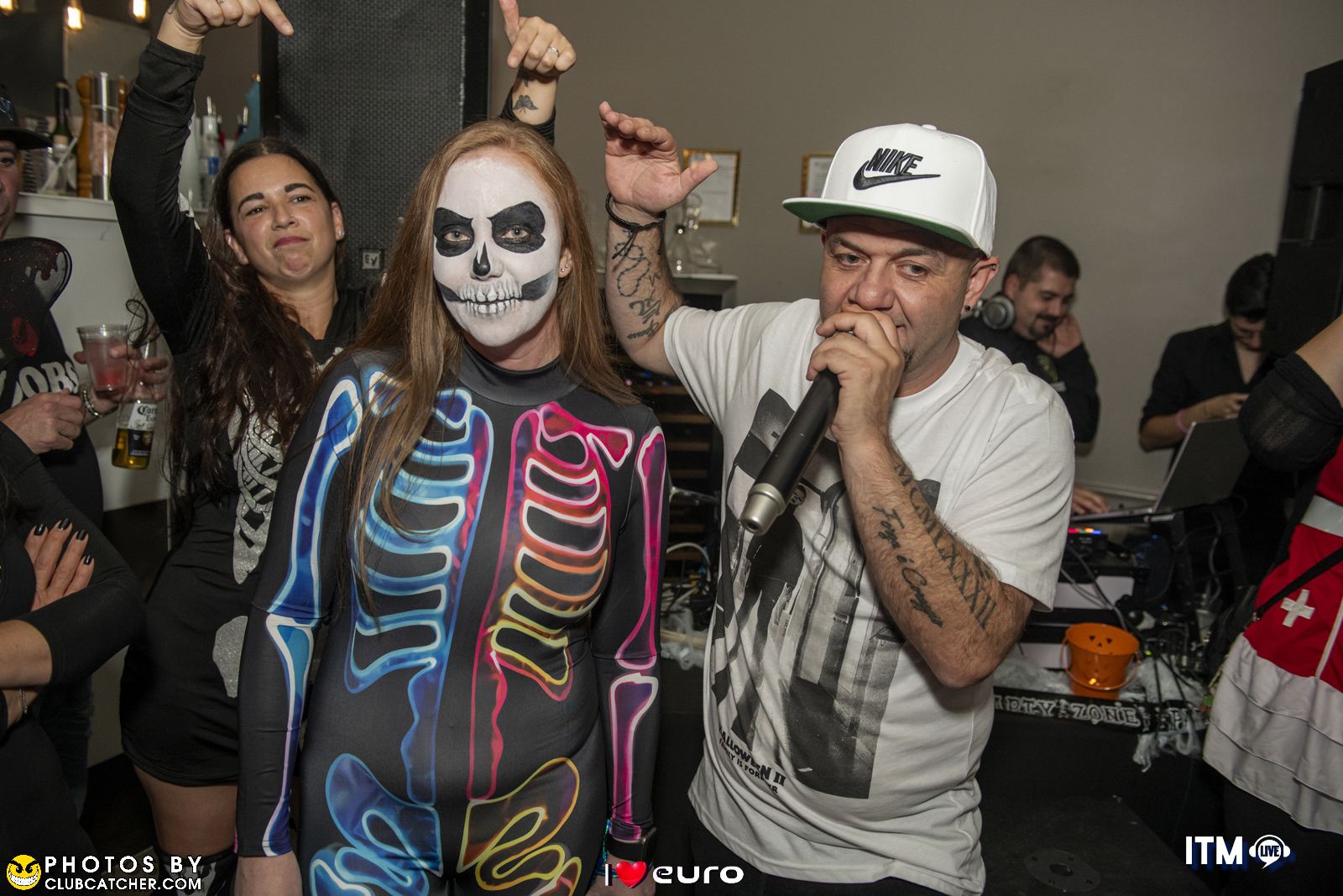 La Villetta lounge photo 29 - October 27th, 2023