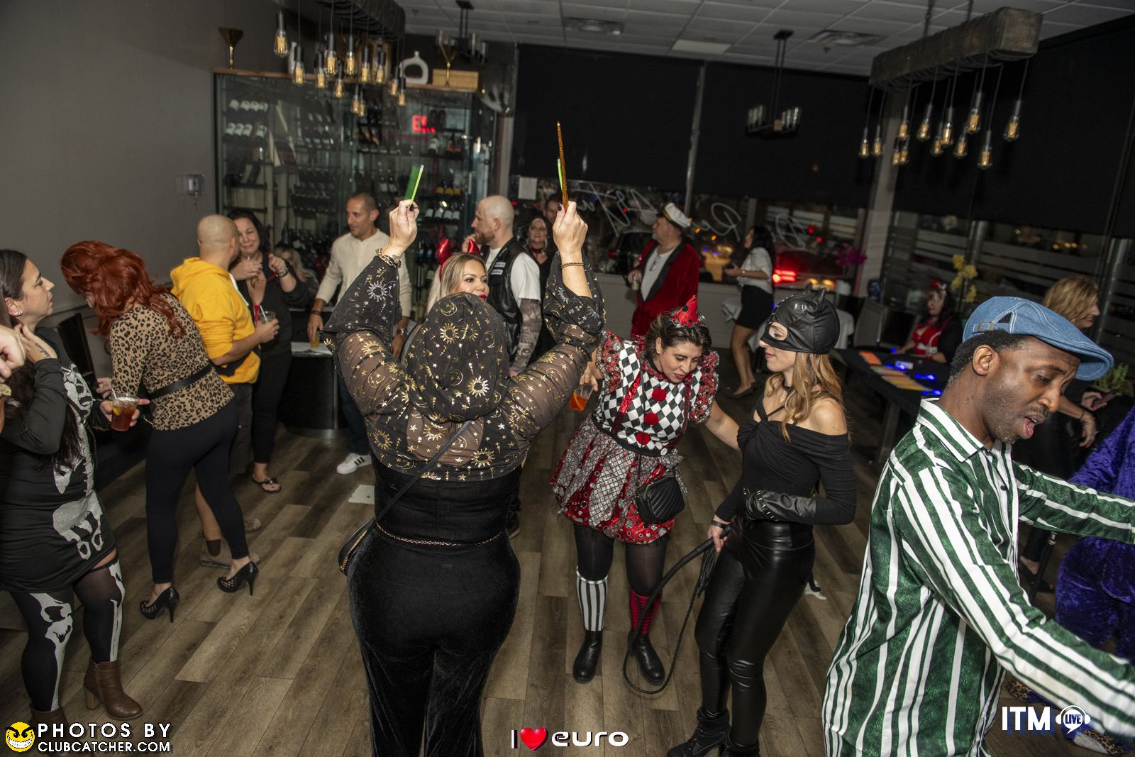 La Villetta lounge photo 321 - October 27th, 2023