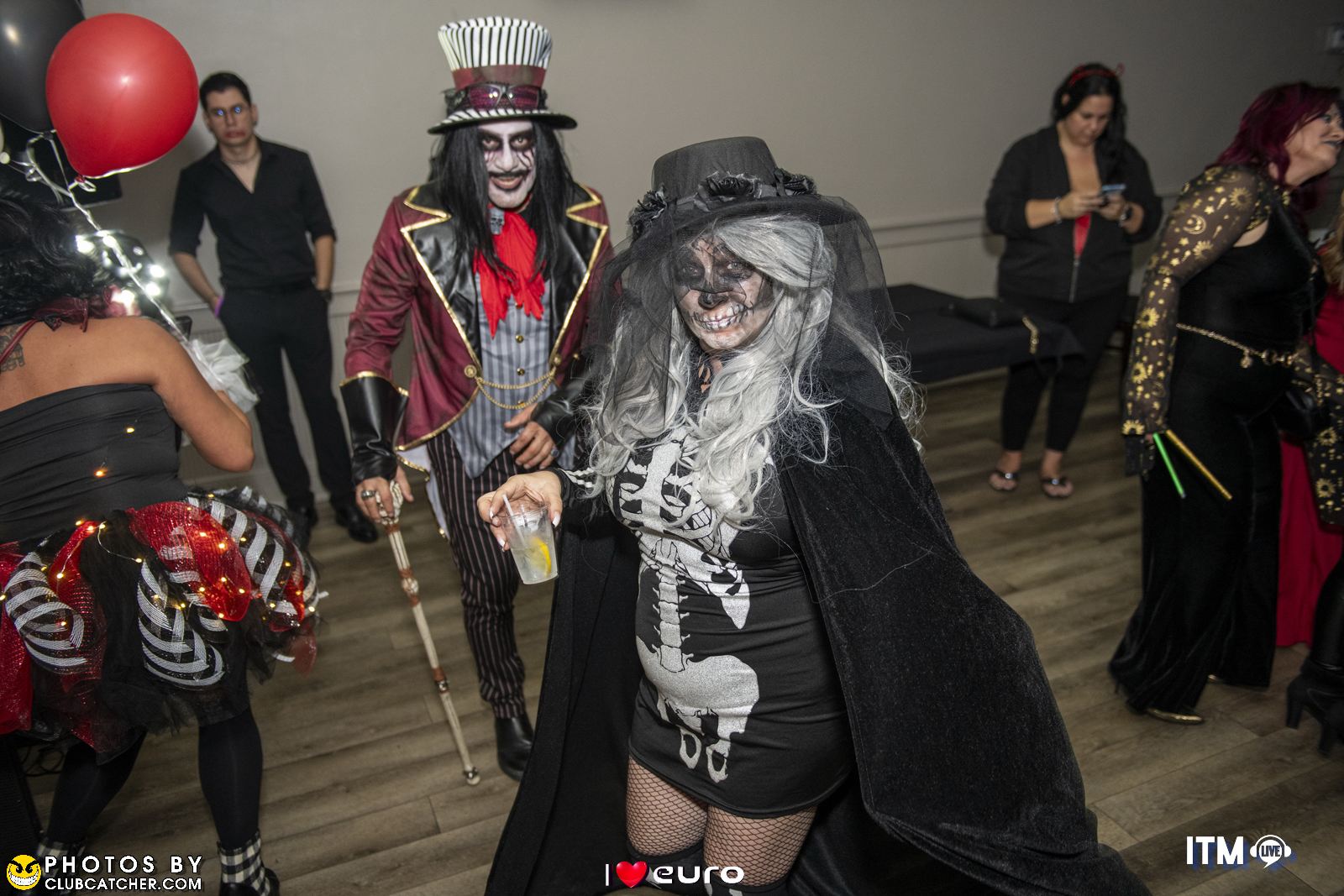 La Villetta lounge photo 325 - October 27th, 2023