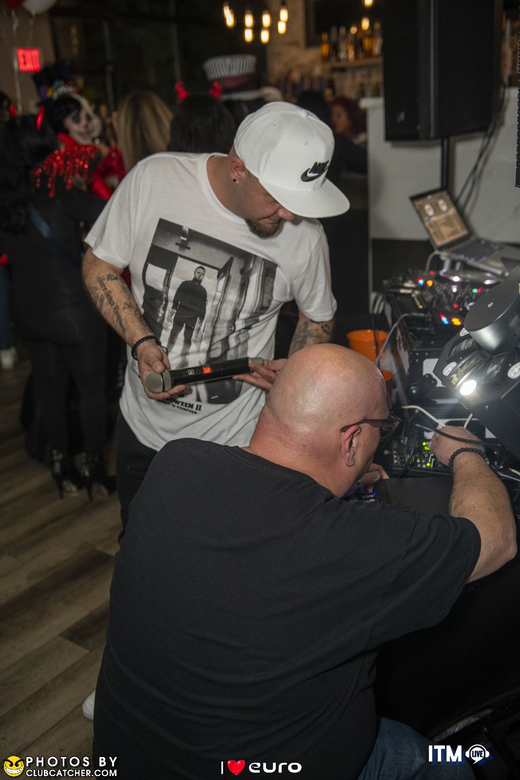 La Villetta lounge photo 330 - October 27th, 2023