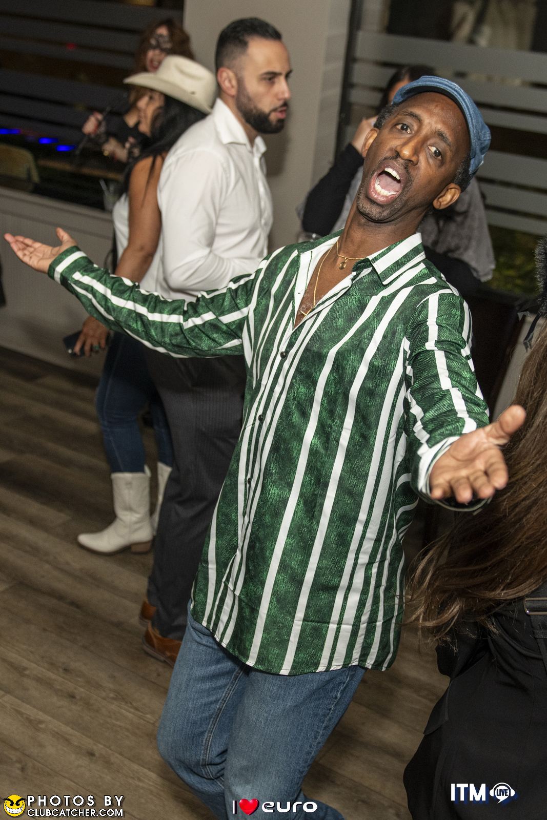 La Villetta lounge photo 372 - October 27th, 2023