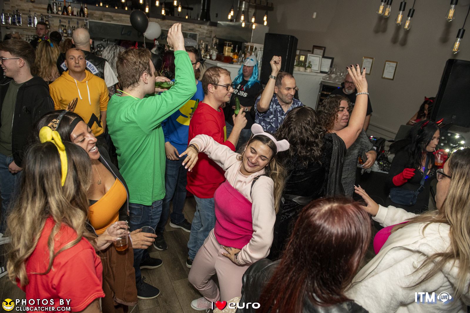 La Villetta lounge photo 59 - October 27th, 2023